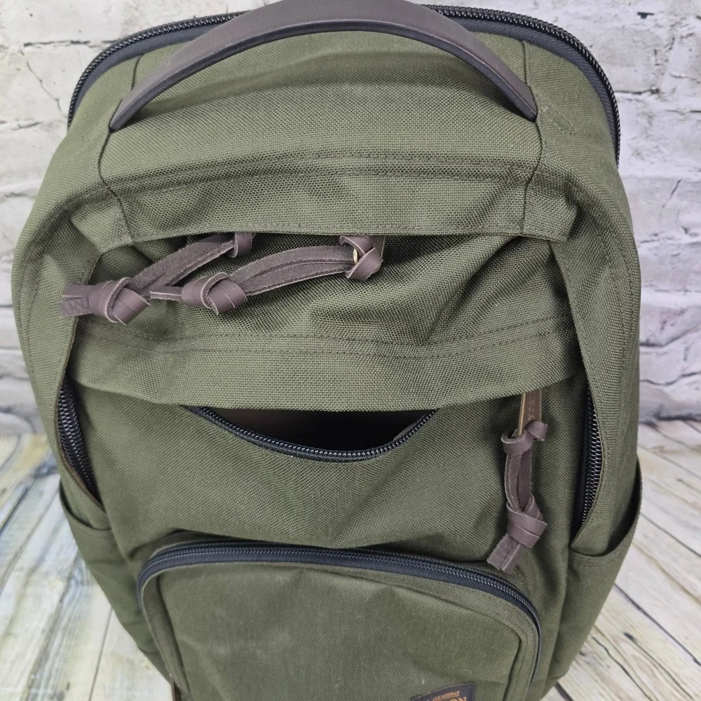 Filson Dryden Backpack Otter Green Cordura Nylon Travel Bag Laptop Sleeve 25L